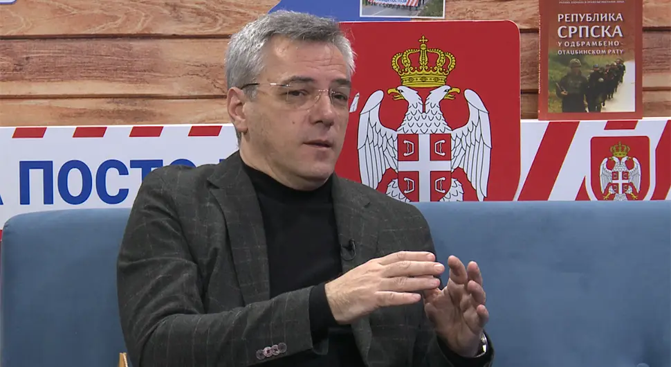 Тадић: Шмит провоцира сукобе са Српском; Ни у Њемачкој није поштовао демократске односе