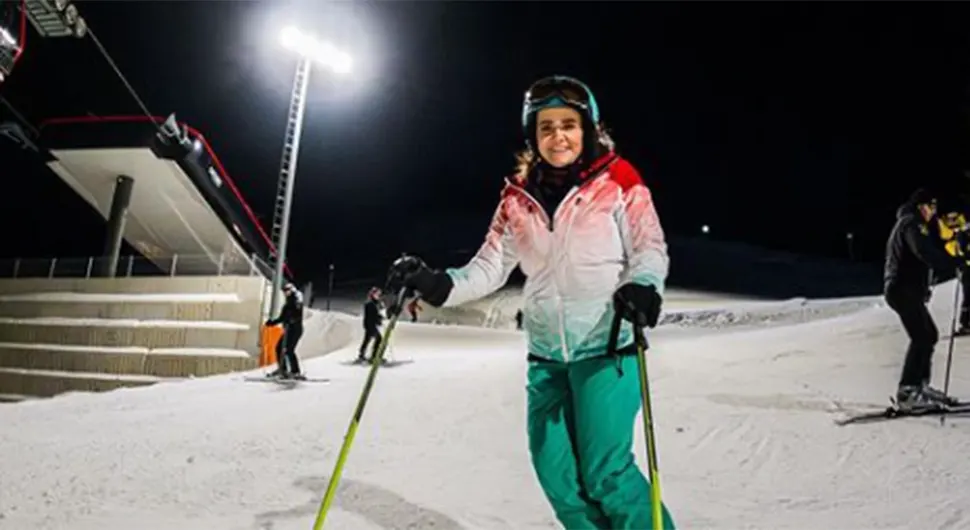 Предсједница Мађарске на Јахорини показала скијашке вјештине