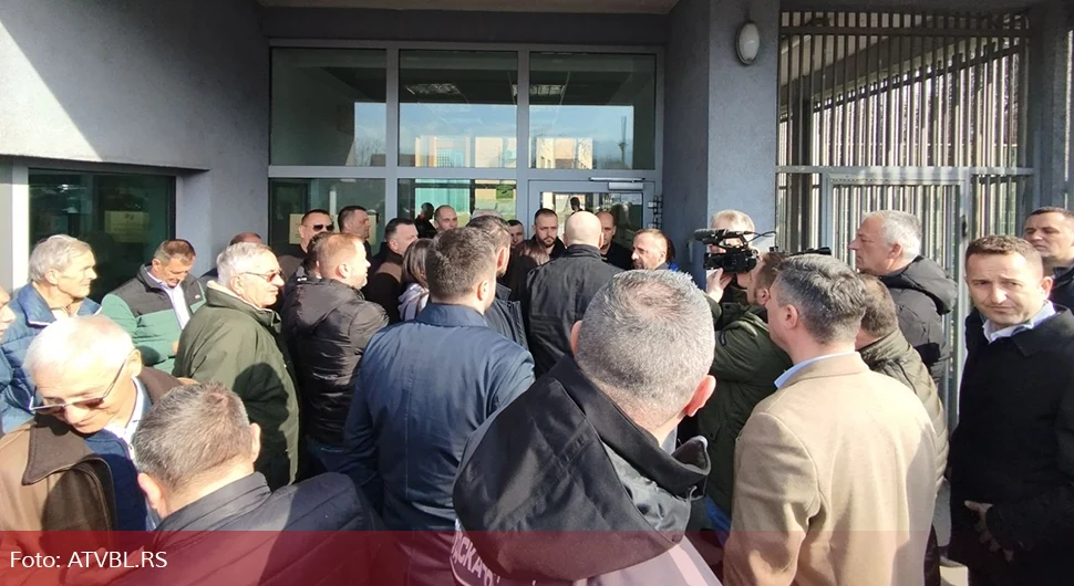 RT Balkan: Najveća opasnost Dodiku prijeti u Sarajevu, sumnju pojačavaju posječena stabla