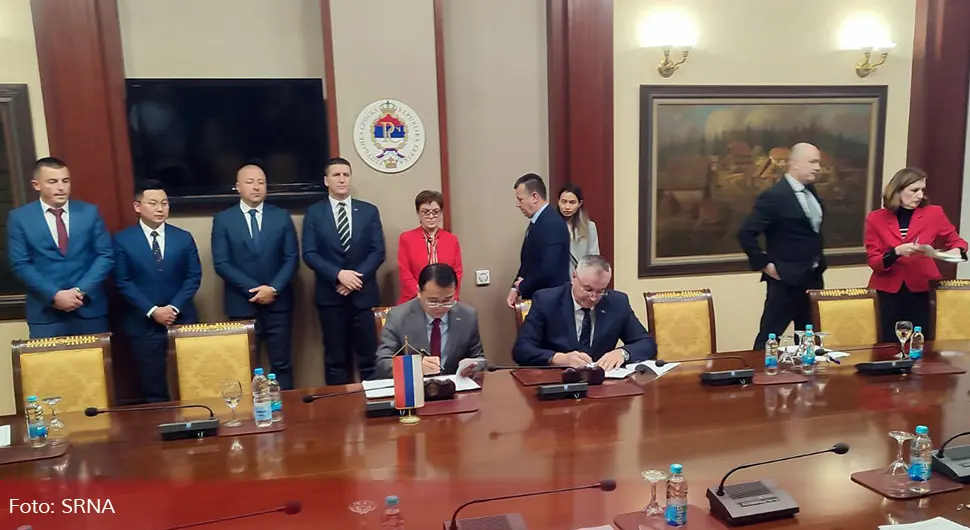 Potpisan Memorandum o izgradnji dijela puta Foča - Šćepan Polje