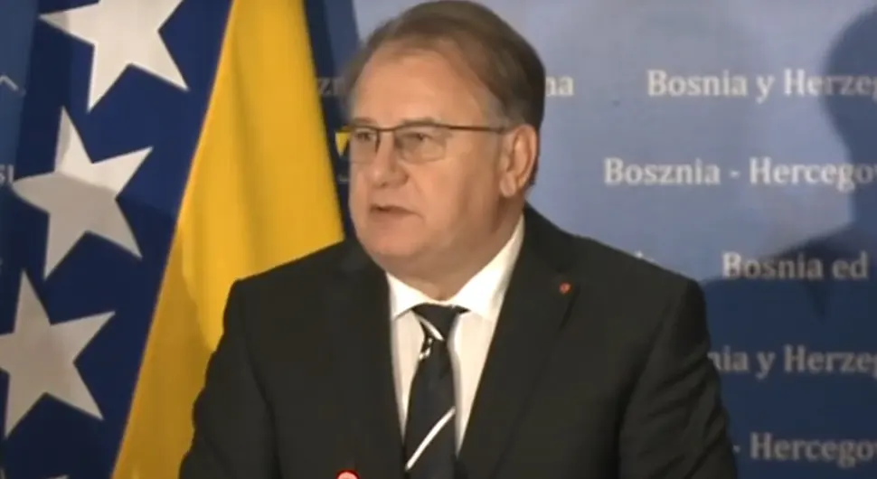 FBiH gubi spor težak 370 miliona KM! Ko će taj dug platiti?