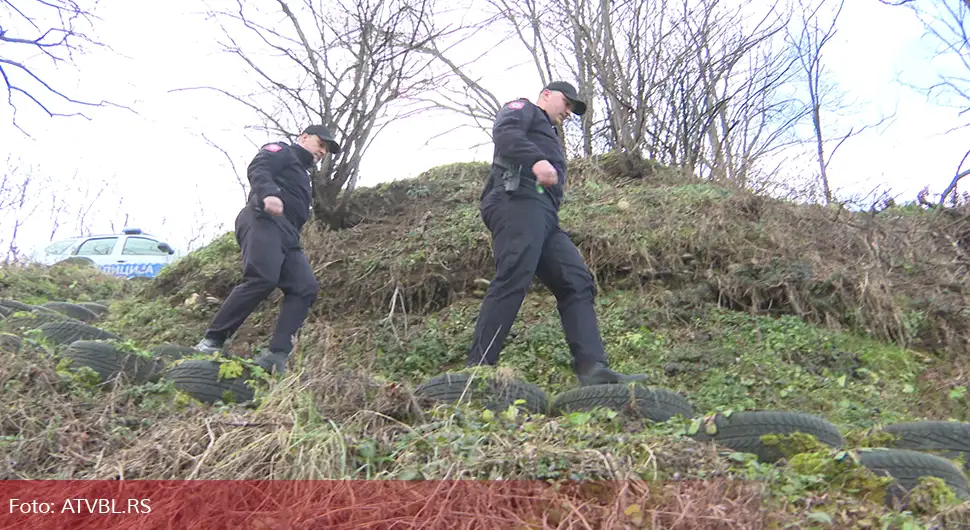 Izvukli čovjeka iz Vrbasa: Ovo su policajci koji su spasili život muškarcu!