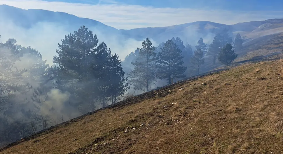 Novi veliki požari u Hercegovini, sve ekipe na terenu