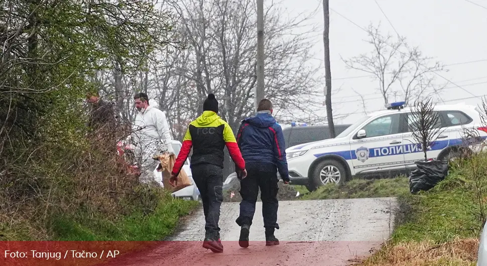 Od kuće kod koje je nestala Danka (2) otišla kolona vozila sa zatamnjenim staklima