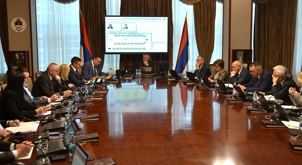 Влада позвала све чланове органа за провођење избора из Српске да поднесу оставке