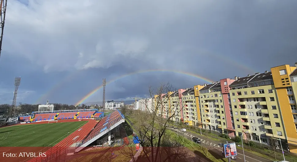 Očaravajući prizor iznad Banjaluke: Dupla duga oduševila građane