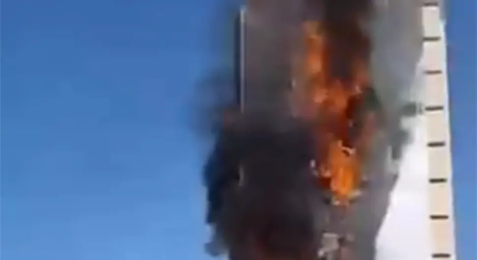 Ватра прогутала комплетну зграду, објављен драматичан снимак