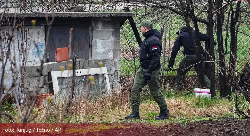 Prilaz kući kod koje je nestala Danka i dalje blokiran, stigao i bager