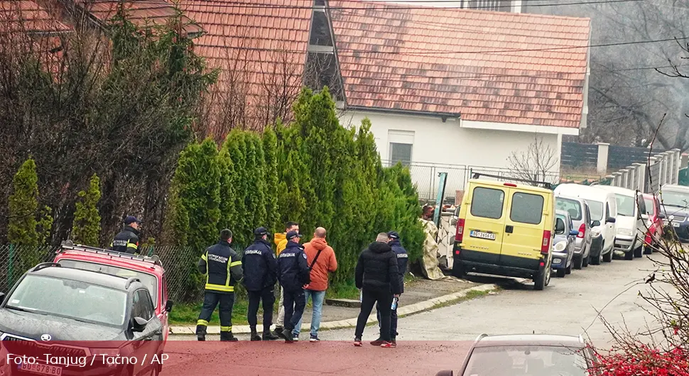 Vatrogasci i spasioci pod rotacijom projurili ka kući gdje je nestala Danka Ilić (2)