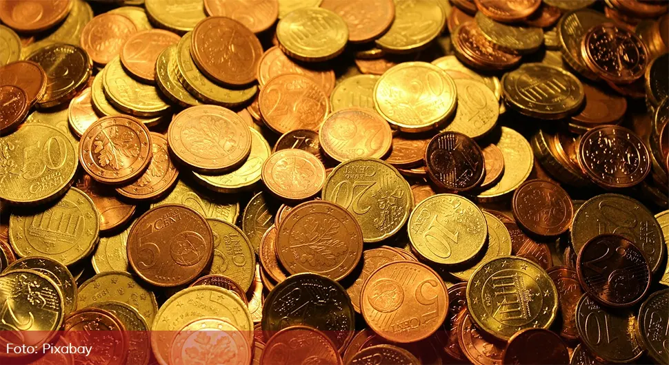 Дједа 70 година скупљао новчиће у тегли, кад су пребројали остали у шоку