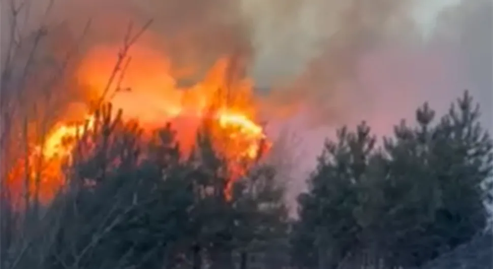 Пожар код Теслића: Ватра се брзо шири, мјештани забринути