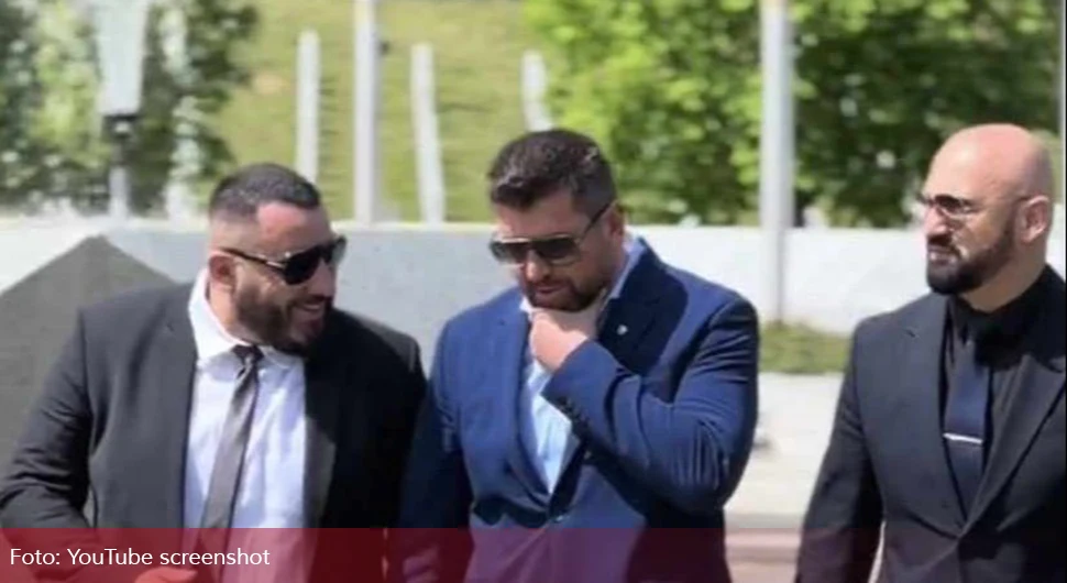 Ramo Isak u Srebrenicu poveo i bricu: Građani ogorčeni zbog ''dobrog provoda''