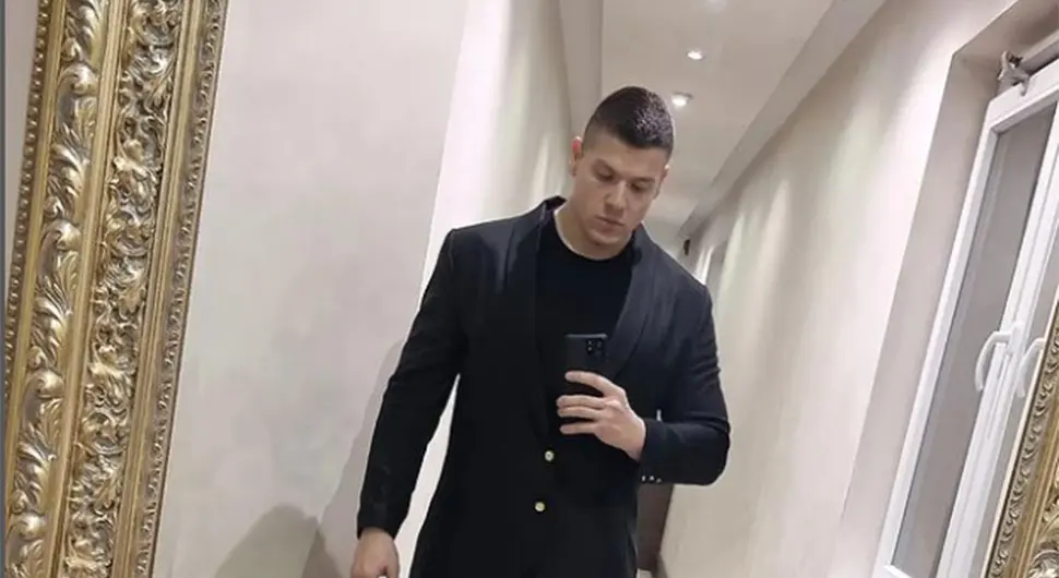 Sloba Radanović se iselio iz kuće, živi u hotelu!