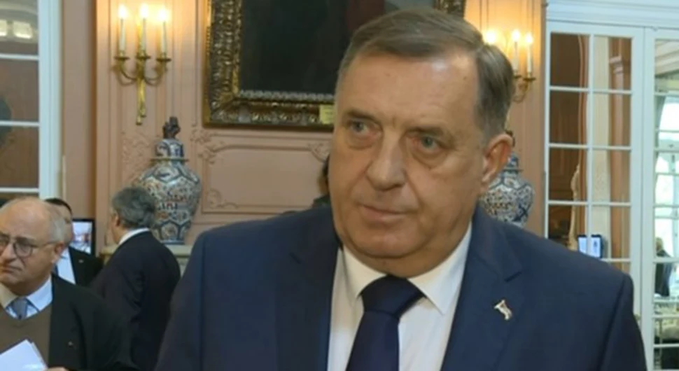 Dodik: U Parizu se zna za stav Srpske!