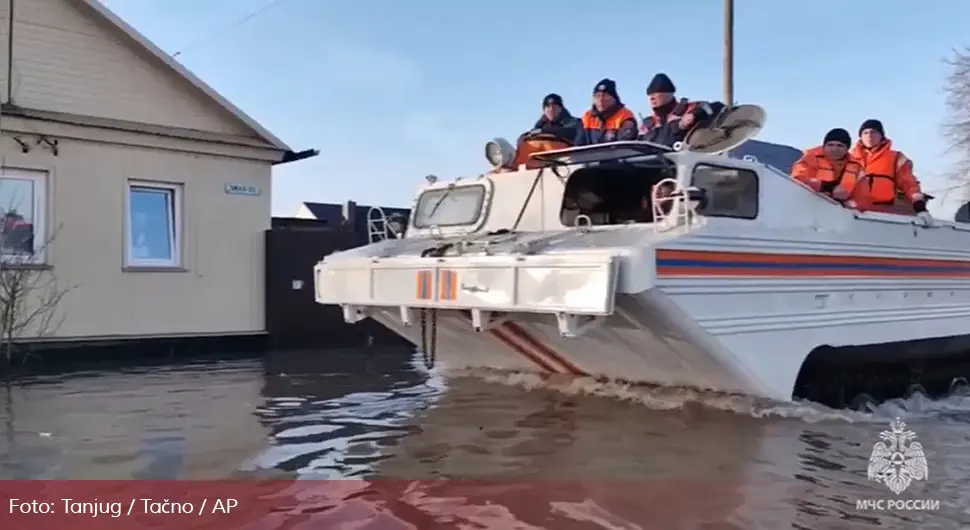 Поплављено више од 2.500 домаћинстава након пуцања бране у Русији