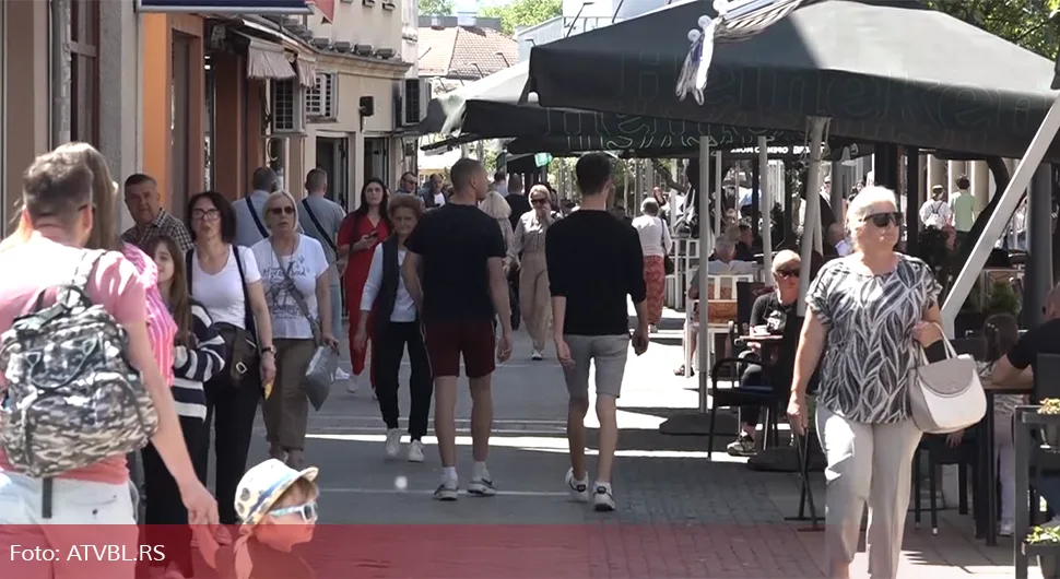 Колико нас има на планети?