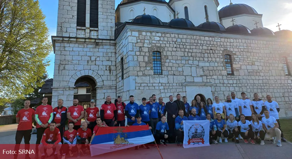 Са Романије 33 ходочасника кренула ка манастиру Острог