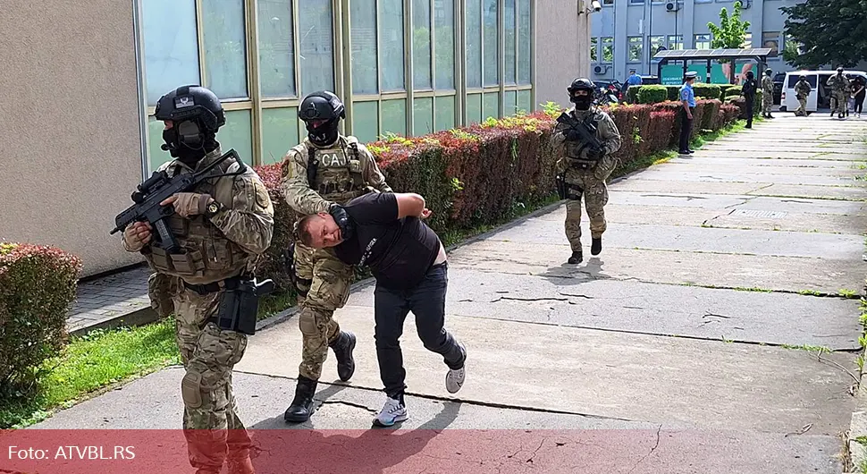 У акцији ”Ескадрон” ухапшен Борислав Ђукановић Гру!