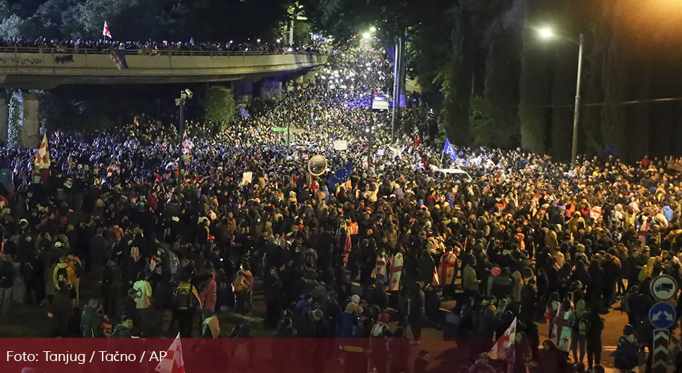 Poslanici poništili veto predsjednice: Gruzija dobija zakon o stranim agentima!