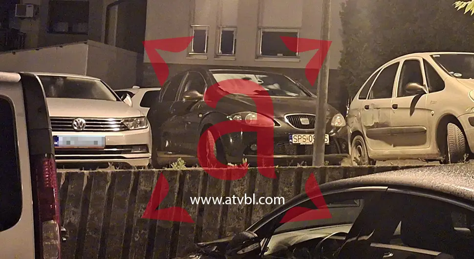 Паук одвезао ”сеат”, власница мјењачнице данима праћена!
