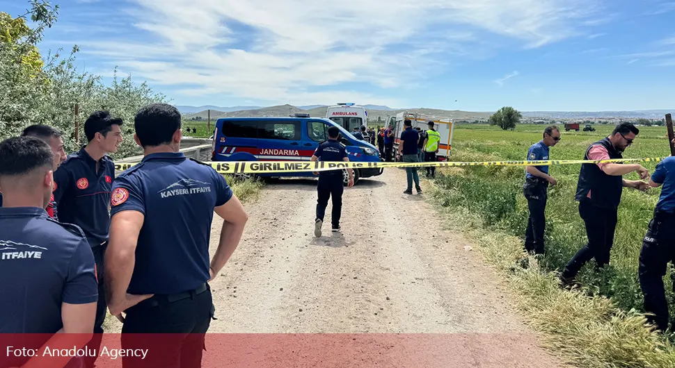 U padu trenažnog aviona poginula dvojica pilota