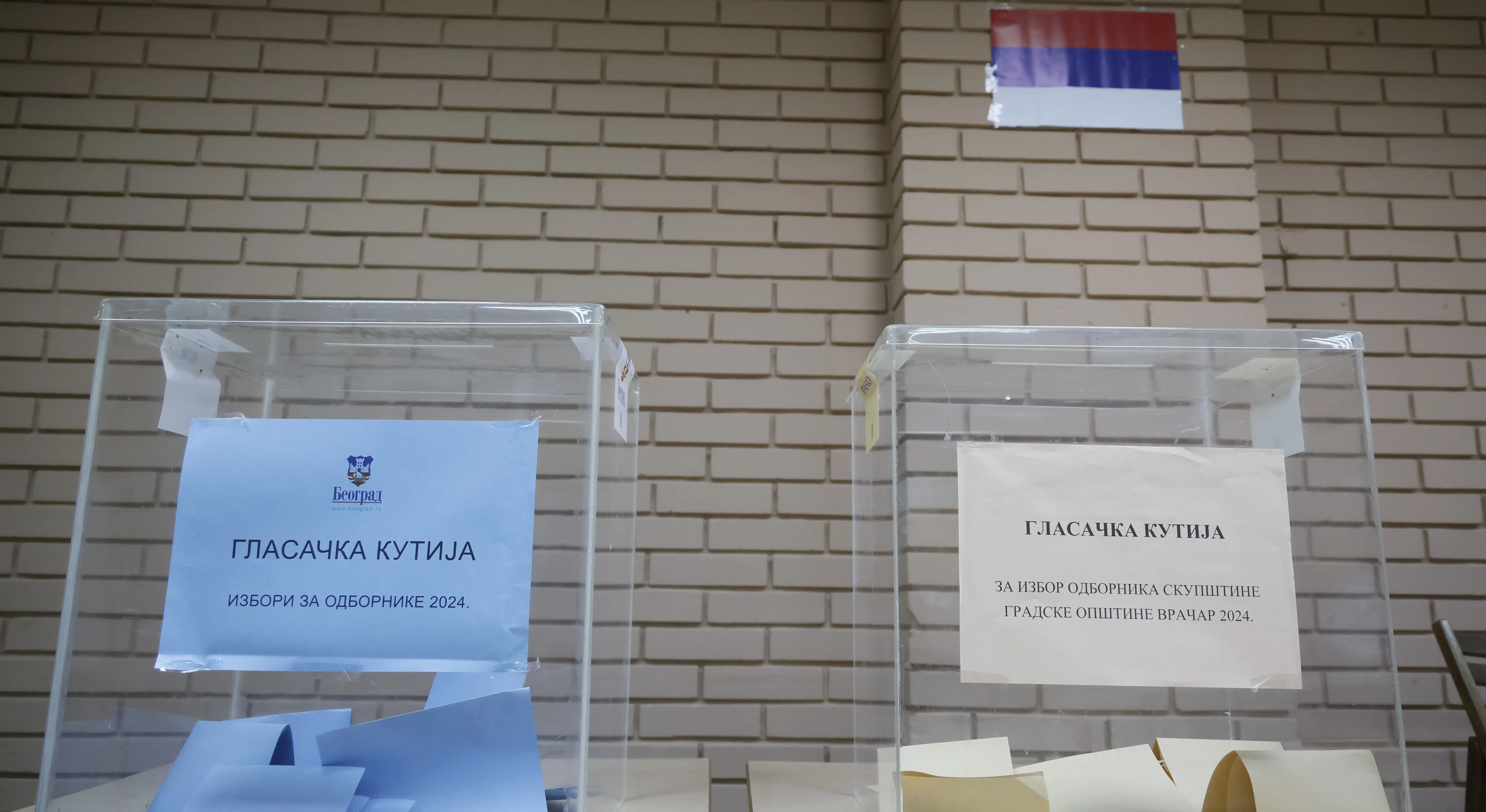 Цесид и Ипсос обрадили 100 одсто узорка: Листа око СНС освојила Београд, Нови Сад