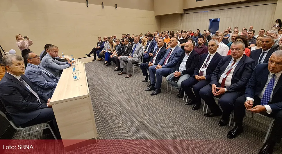 Минић: Струка донијела низ квалитетних одлука по Српску и земље региона