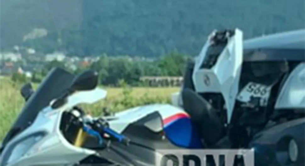 Stigao ga micubiši: Motorista povrijeđen u teškoj nesreći