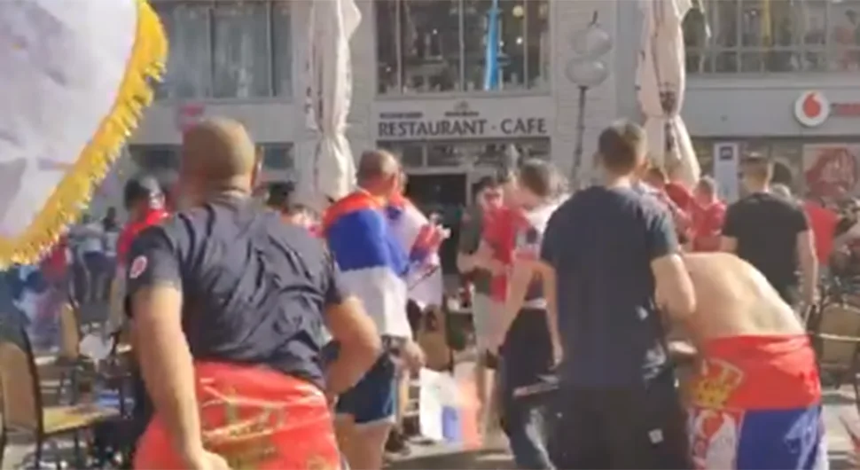 Sukob navijača Srbije sa policijom u Minhenu: Objavljen snimak