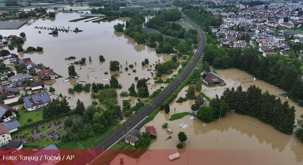 Dramatično stanje u Njemačkoj, spasilačke službe rade danonoćno
