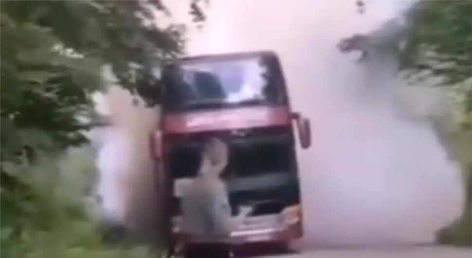 Oglasio se prevoznik: Еvo šta bi mogao biti uzrok požara u autobusu