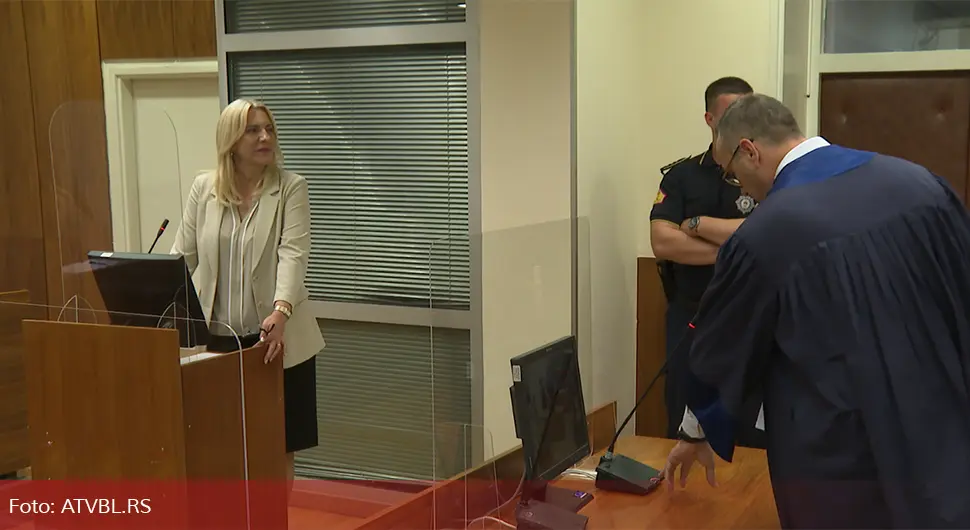 Цвијановић: Катастрофалним поплавама је било захваћено 48 одсто становништва!