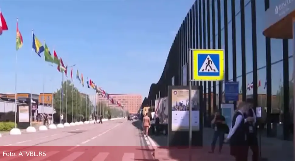 ATV u Sankt Peterburgu: Mnogobrojne kompanije na Forumu