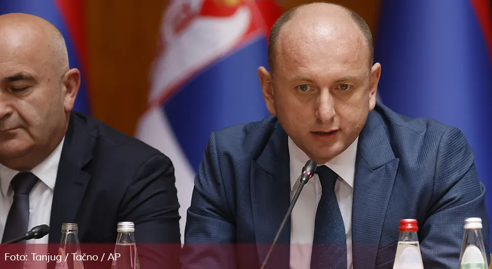 Кнежевић: ''Хвала'' спонзорима и коспонзорима резолуције о Сребреници, јер су нас ујединили