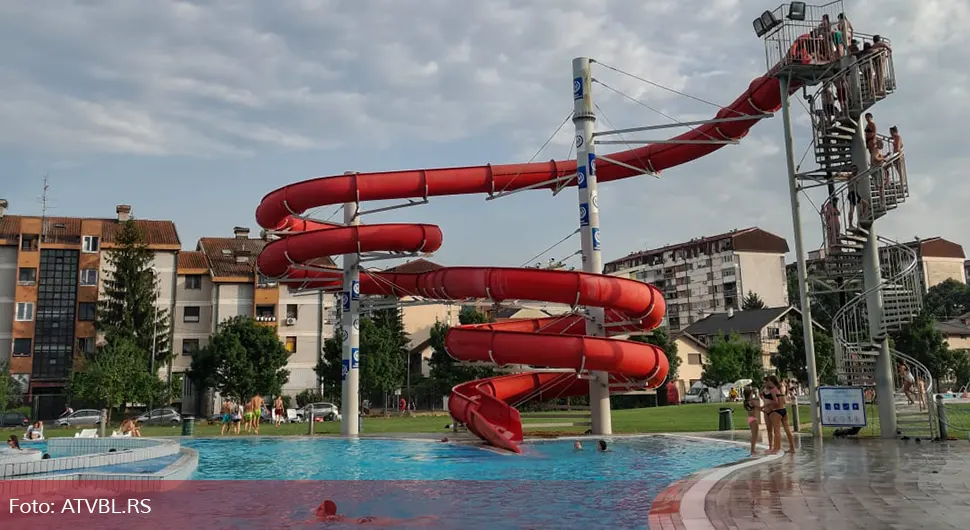 Поскупљују улазнице на Аквани