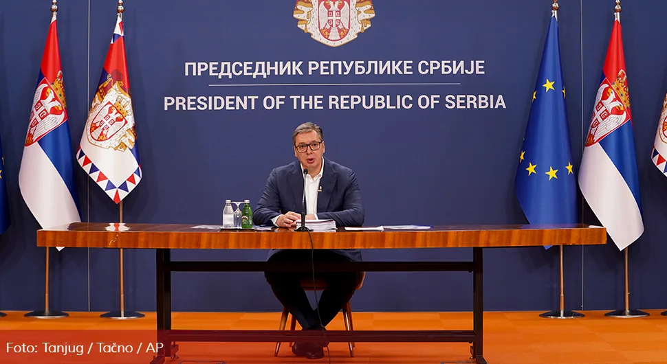 Вучић: Недвосмислени позиви на рат у Поточарима