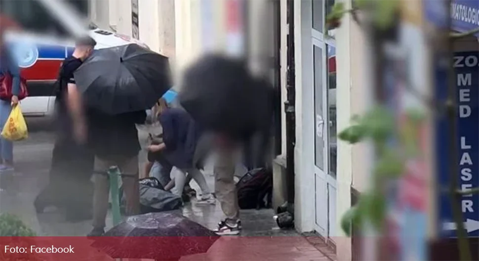 Д‌јевојка ходала улицом па јој на главу пао њемачки овчар