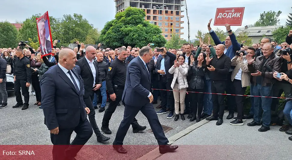 Nastavak suđenja predsjedniku Dodiku i v.d direktoru Službenog glasnika Lukiću