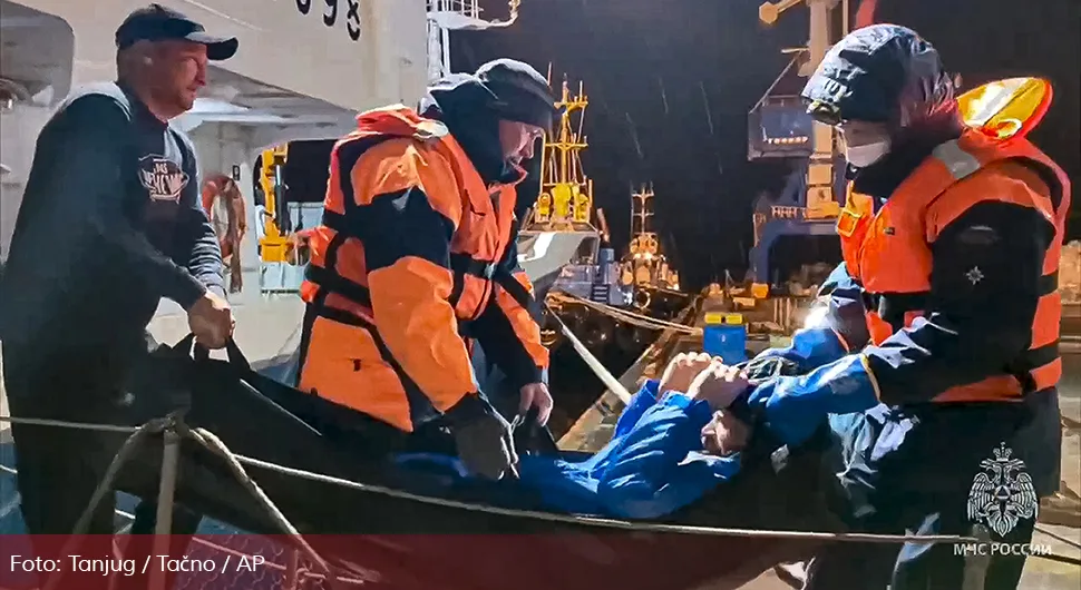 Спашен након 67 дана проведених у чамцу на мору: Два тијела пронађена у пловилу