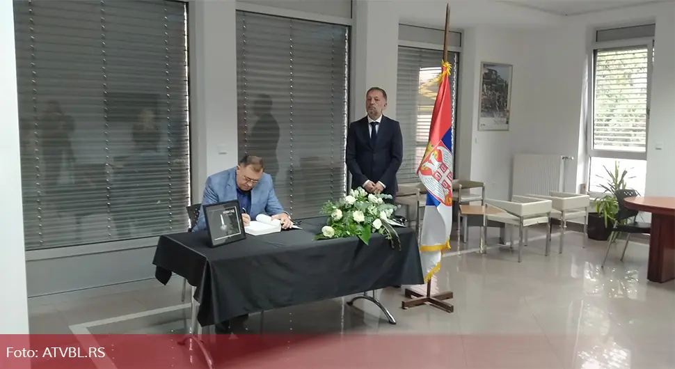 Predsjednik Dodik se upisao u knjigu žalosti zbog nesreće u Novom Sadu