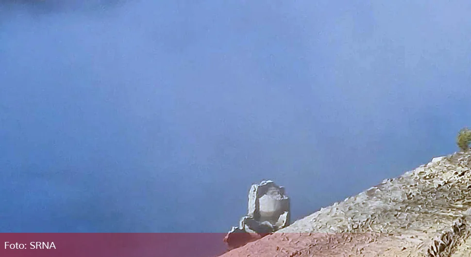 Zidine pravoslavnog manastira izronile iz jezera u Dalmaciji