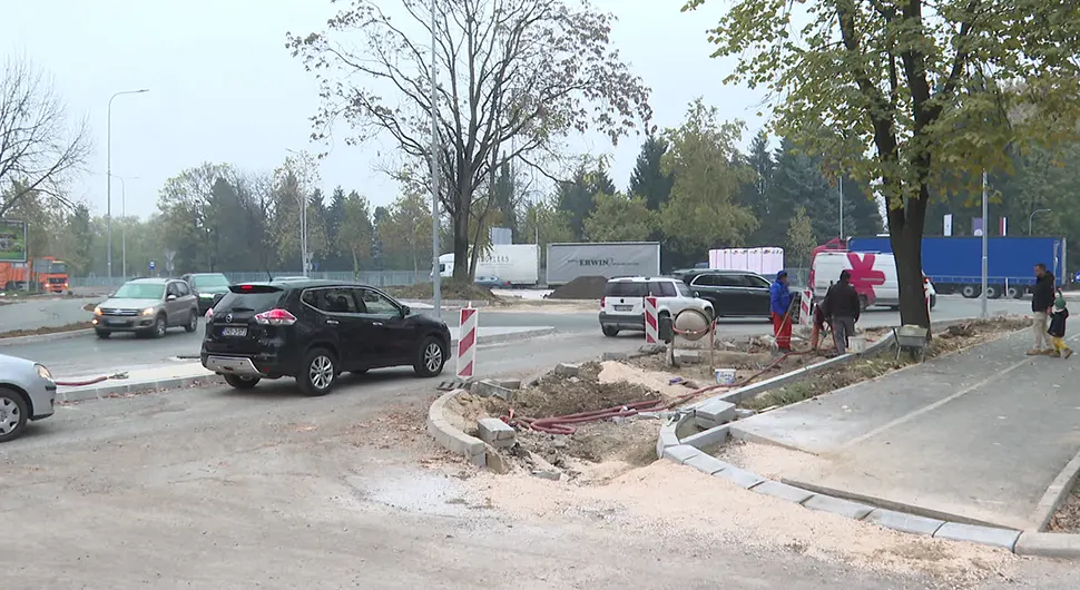 Поново потпуна обустава саобраћаја код Акване