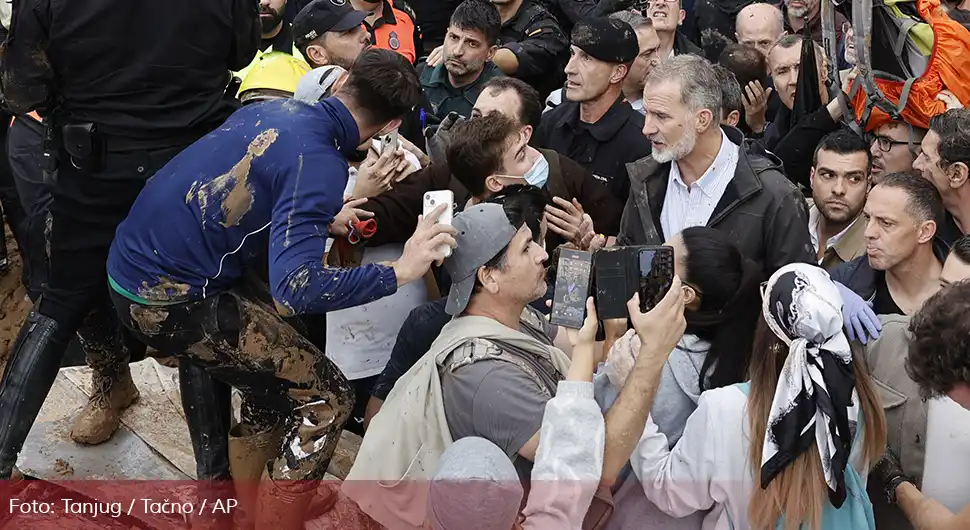 Incident bez presedana: Građani vrijeđali i gađali blatom španskog kralja!