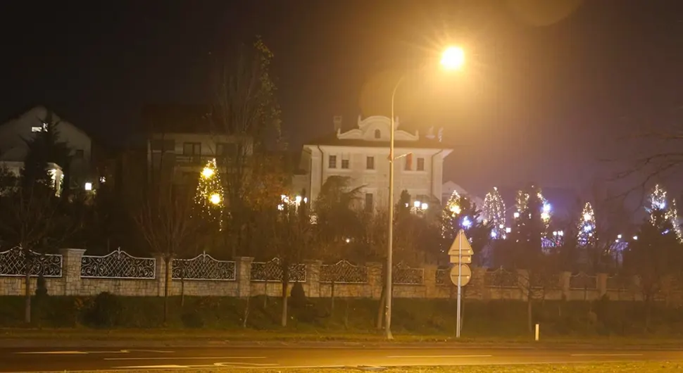 U centru Banjaluke nema rasvjete, ali zato periferija svijetli