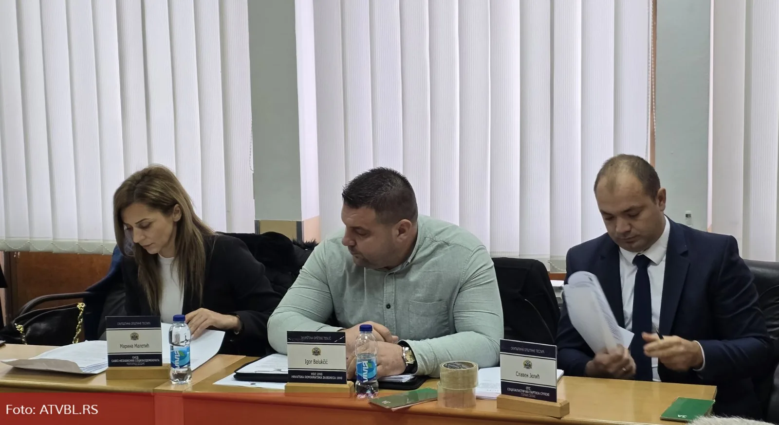 Trojac u Tesliću pogazio zakletvu: Ranije se kleli da sa SDS-om nikad ne bi