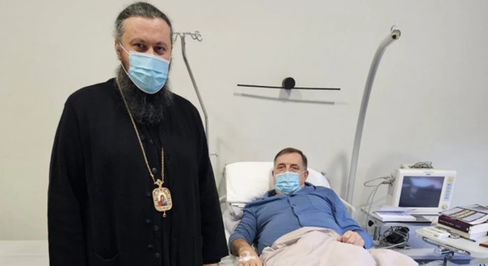 Додика у име митрополита бањалучког Јефрема посјетио викар Сава