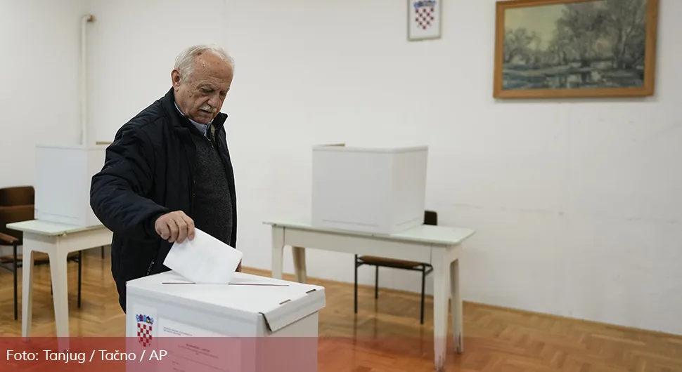 У Хрватској 80 градова изабрало градоначелнике, Загреб и Сплит чекају други круг