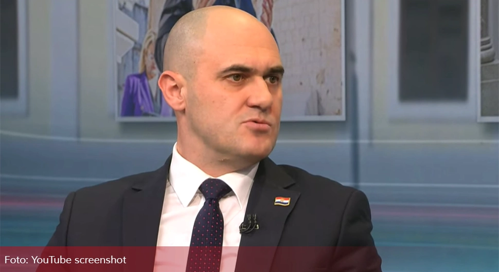 Hrvatski ministar podnio ostavku, nakon video-snimka gdje puca iz pištolja