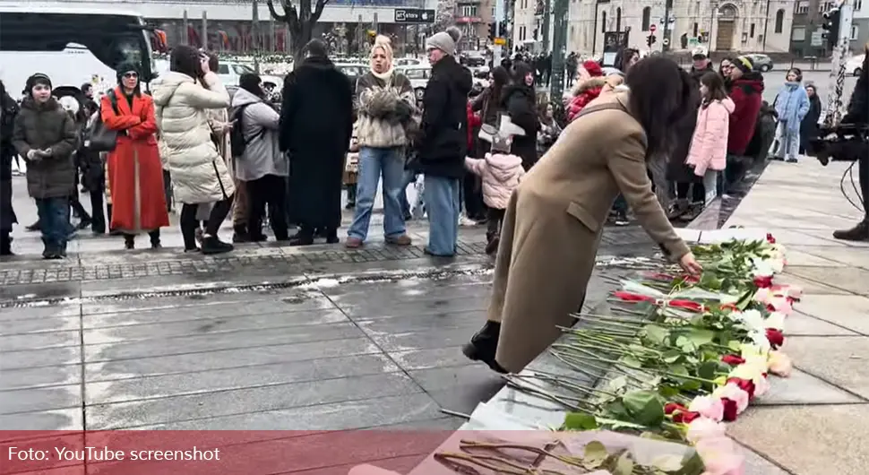Грађани у Сарајеву се опраштају од Инеле Селимовић и њеног сина