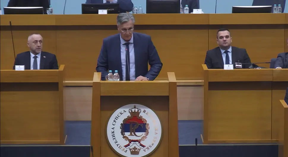 Karan: Ako padne dejtonski Ustav - padaju svi ustavi!